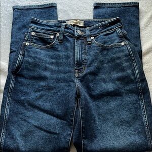 Madewell Blue Straight Jeans with Classic Style